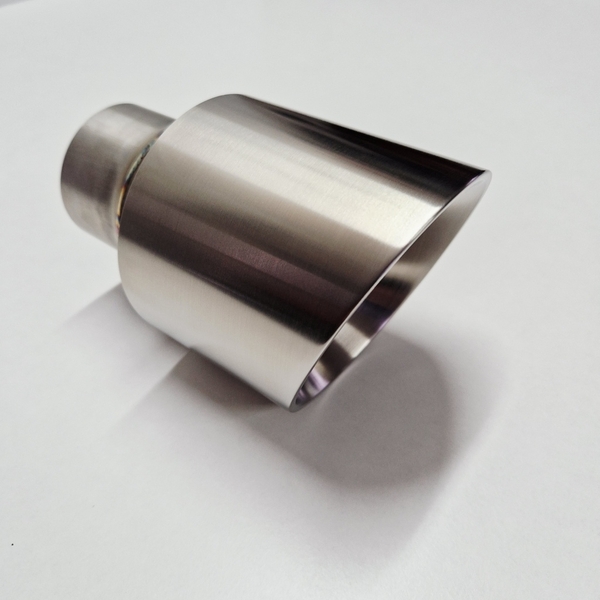 Pogrubiona końcówka wydechu INOX 108 mm ścięta stal nierdzewna