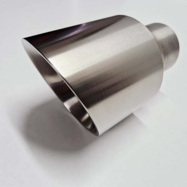 Pogrubiona końcówka wydechu INOX 108 mm ścięta stal nierdzewna